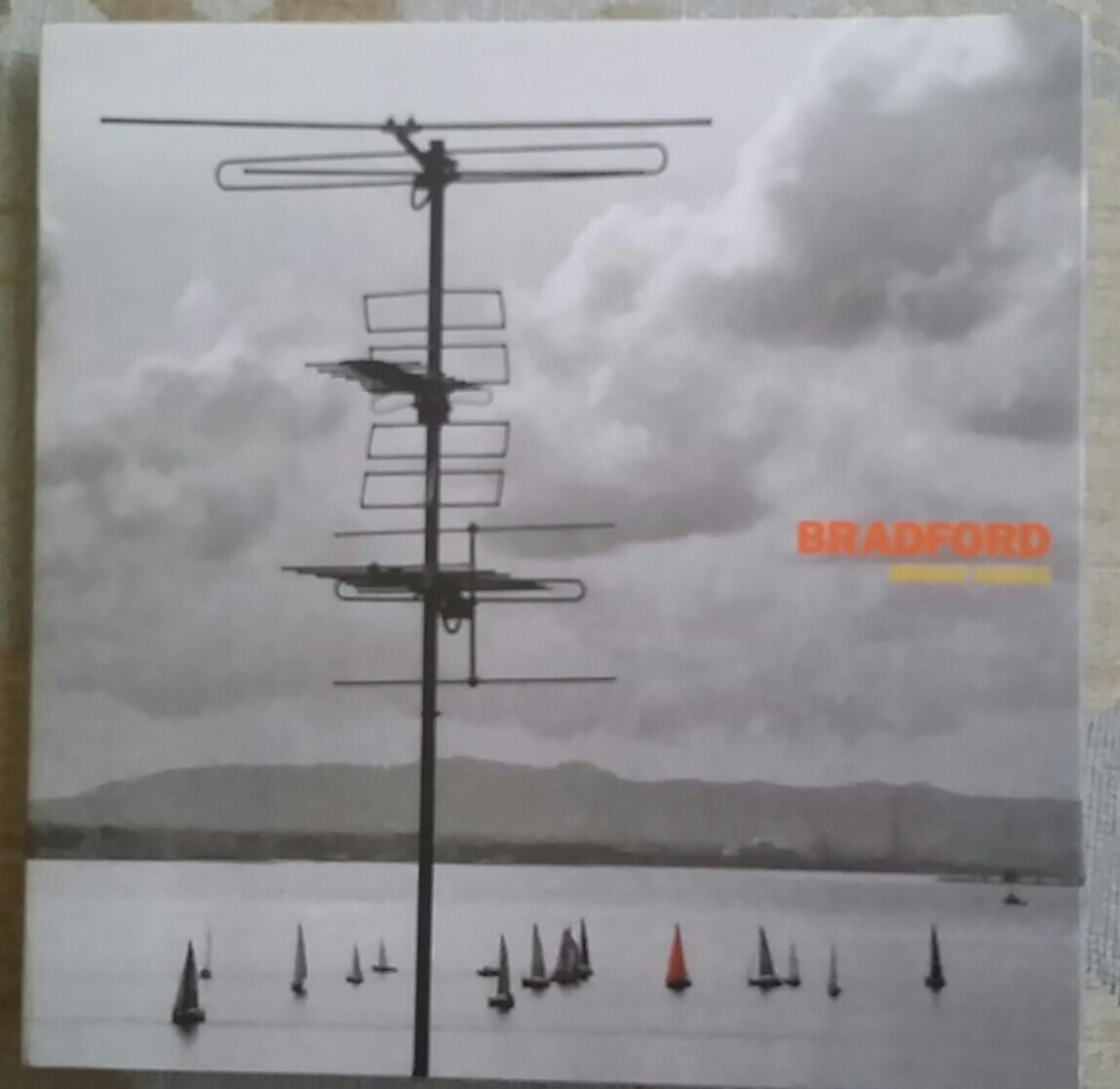 RobertoFerdenzi's tweet photo. At last! 👇
My signed copy of the brilliant new @Bradford_Band album #BrightHours has finally arrived 😀
Many thanks to @StreetStephen and @IanH94621212 for signing the cd, and a special thanks to @ewitube for not only signing it, but kindly sending me the cd.
Much love all ❤ https://t.co/DjNxGfZChu