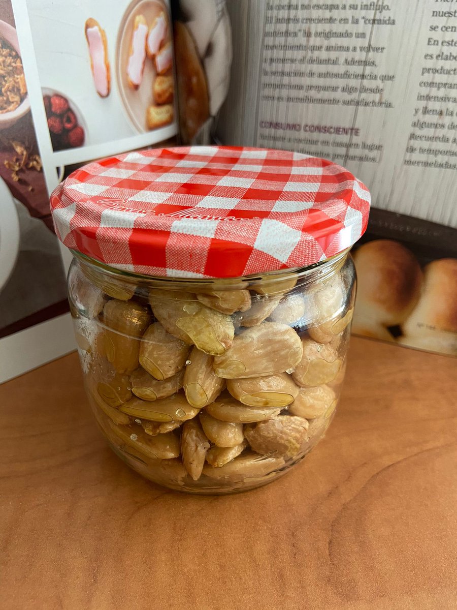 eott13's tweet photo. Muy fáciles de hacer 
Almendras fritas #facilísimo #snacks #Terrassa https://t.co/rlEAGtPfU1