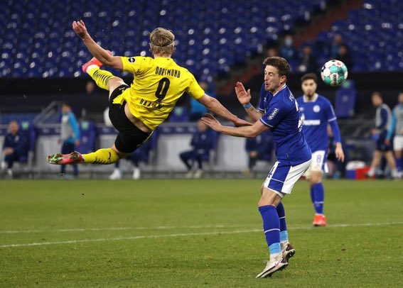 Latest_Footy's tweet photo. 🗞 Manchester City are set to be Chelsea's main competitor as they attempt to sign Erling Braut Haaland, 20, from Borussia Dortmund this summer.

[Star] https://t.co/ERgpmW3KuG
