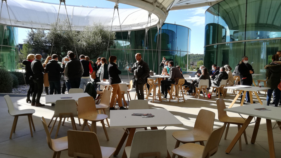 Quatre groupes de formation Germe se sont retrouvés le 16 octobre dernier pour une journée dédiée à l'émergence de récits positifs, intelligents et mobilisateurs qui aident à construire l'avenir.
Découvrir l'article 👉🏻 germe.com/emag/article/1…