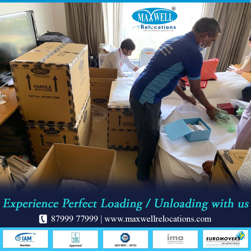 We understand your concerns when it comes to moving to a new location. We treat every move in a more professional manner. 
#MaxwellRelocations  #Loading #Unlodaing #Hasslefreemoving
