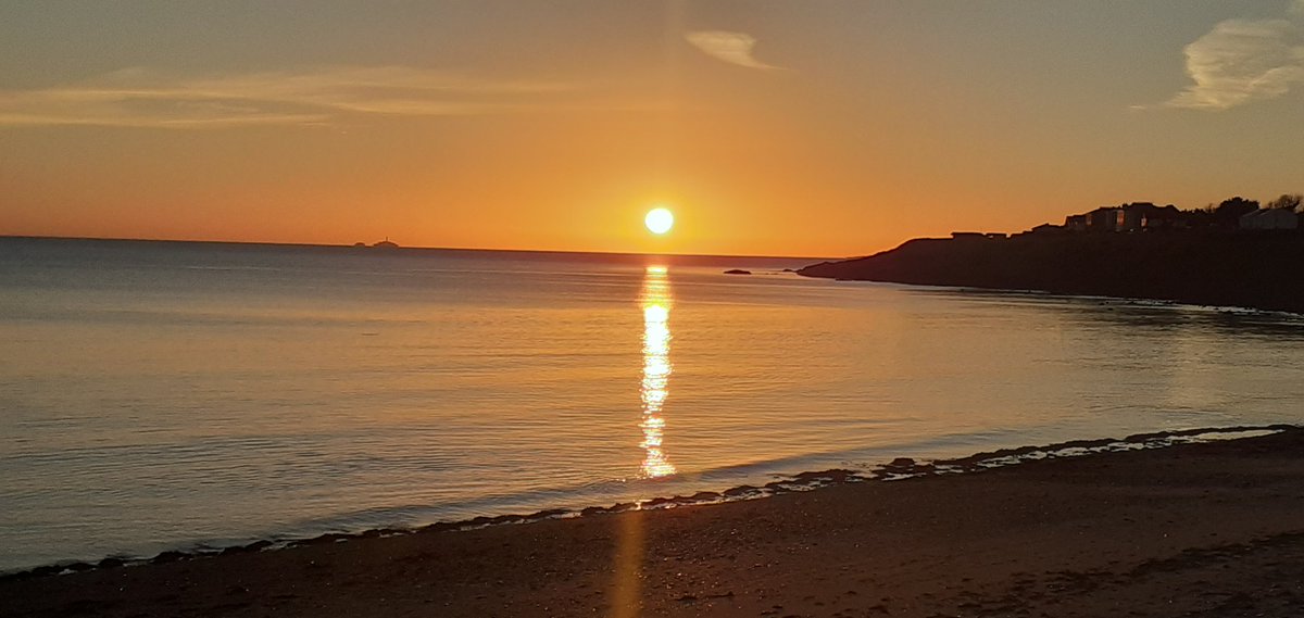 This morning while out for my walk. What a beautiful start to the day. Happy Friday