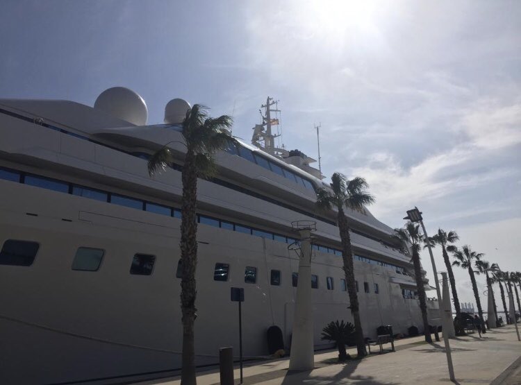 BeckyState's tweet photo. Lady Moura yacht in Alicante today it’s huge. Built in 1990 and worth $250 million it’s the 38th largest super yacht in the world. Stunning ❤️ #ladymoura #yacht #alicantecity #alicantespain #spain https://t.co/9jRLK3hBS3