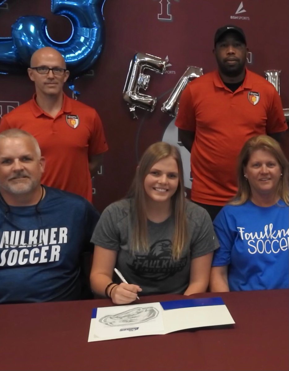 GulfCoastTexans's tweet photo. So exciting to see Kendall Blackmon make it official for Faulkner in the Fall. If you’ve ever trained or played with Kendall you know what qualities she brings to the team! #gctexans #raisethebar https://t.co/KvRLfwxtzZ