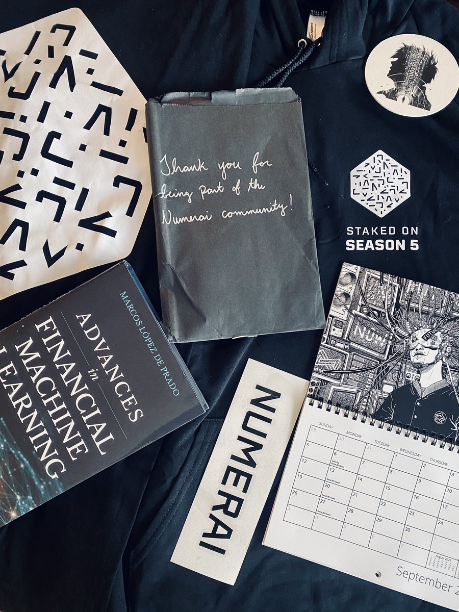OrjanRoren's tweet photo. BEST DAY EVER! The raddest swag collection from @numerai #NumeraiOrDie https://t.co/mCz8r3dB0Q