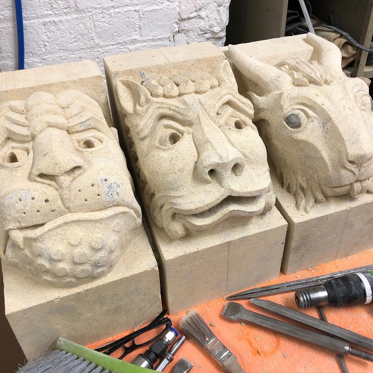 ArcadianRyan's tweet photo. Some great stone carvings from @MarbleMarvels this week. Really looking forward to getting these into the gatehouse. #stonecarving #stone #Arcadian #arcadianrestoration #buildmycastlebackup https://t.co/BxQoufP1VM