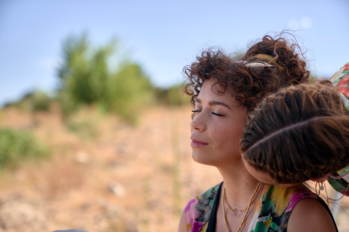 Sus besos me derriten <a href="/LuisitaGomezS/">Luisita Gómez</a> 💖 #AmeliaLedesma #KissMeLuisi