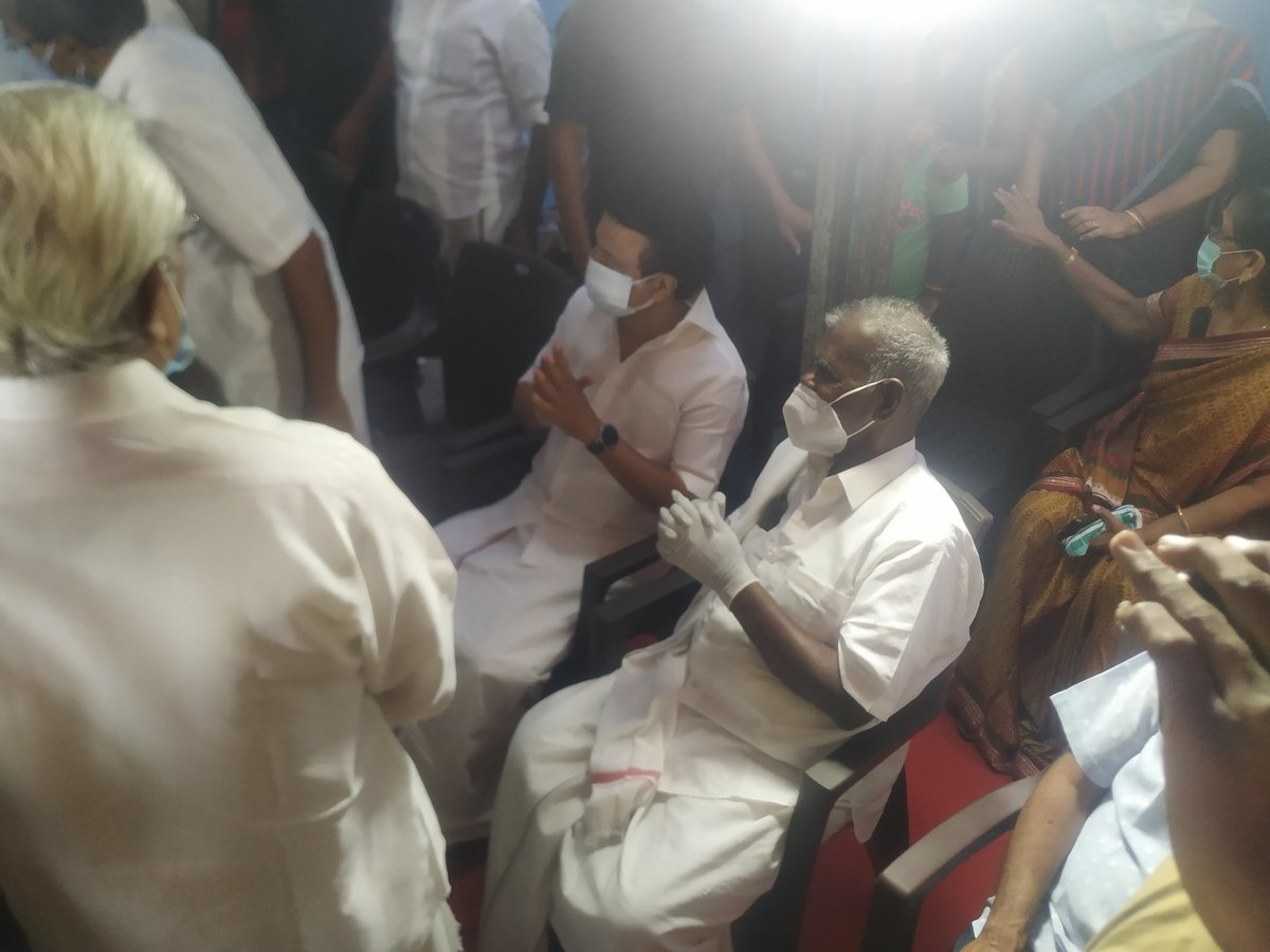 vetrivel1996's tweet image. மறைந்த கம்யூனிஸ்ட் மூத்த தலைவர் தா.பாண்டியன் உடலுக்கு @mkstalin நேரில் அஞ்சலி...
#mkstalin #RIPDPandian