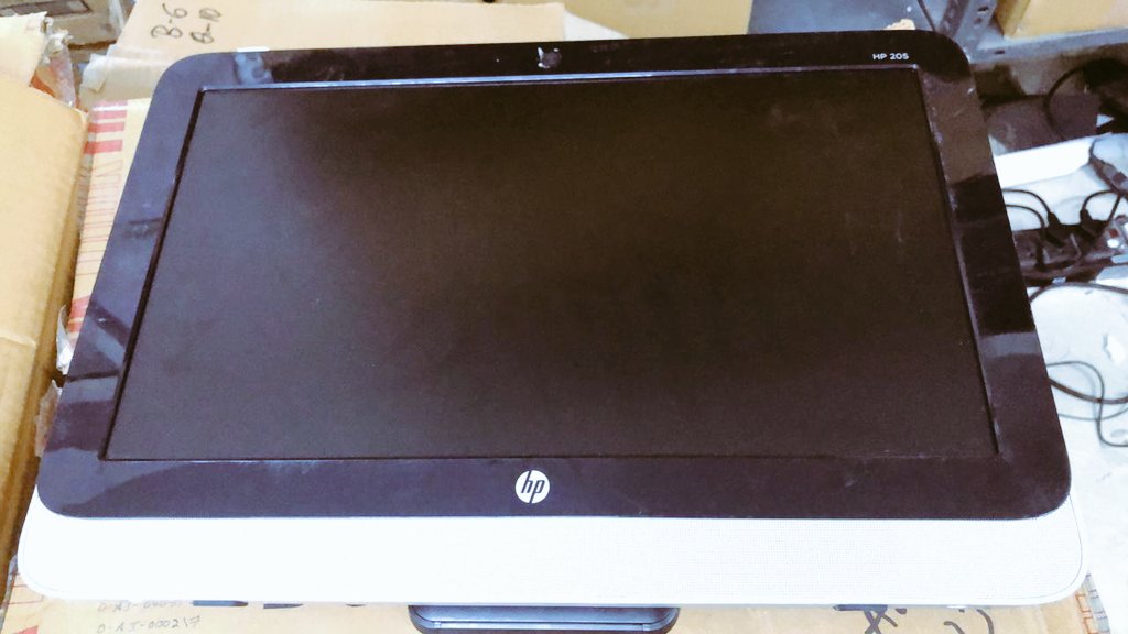 luv_jena's tweet photo. All in one HP HP 205 G1 
Amd dual core 4th gen processor 
4gb ram 
Windows 8 pro license 
No adapter no hard disk 
50 numbers available Bangalore lot https://t.co/1Y4hHsHJ1I