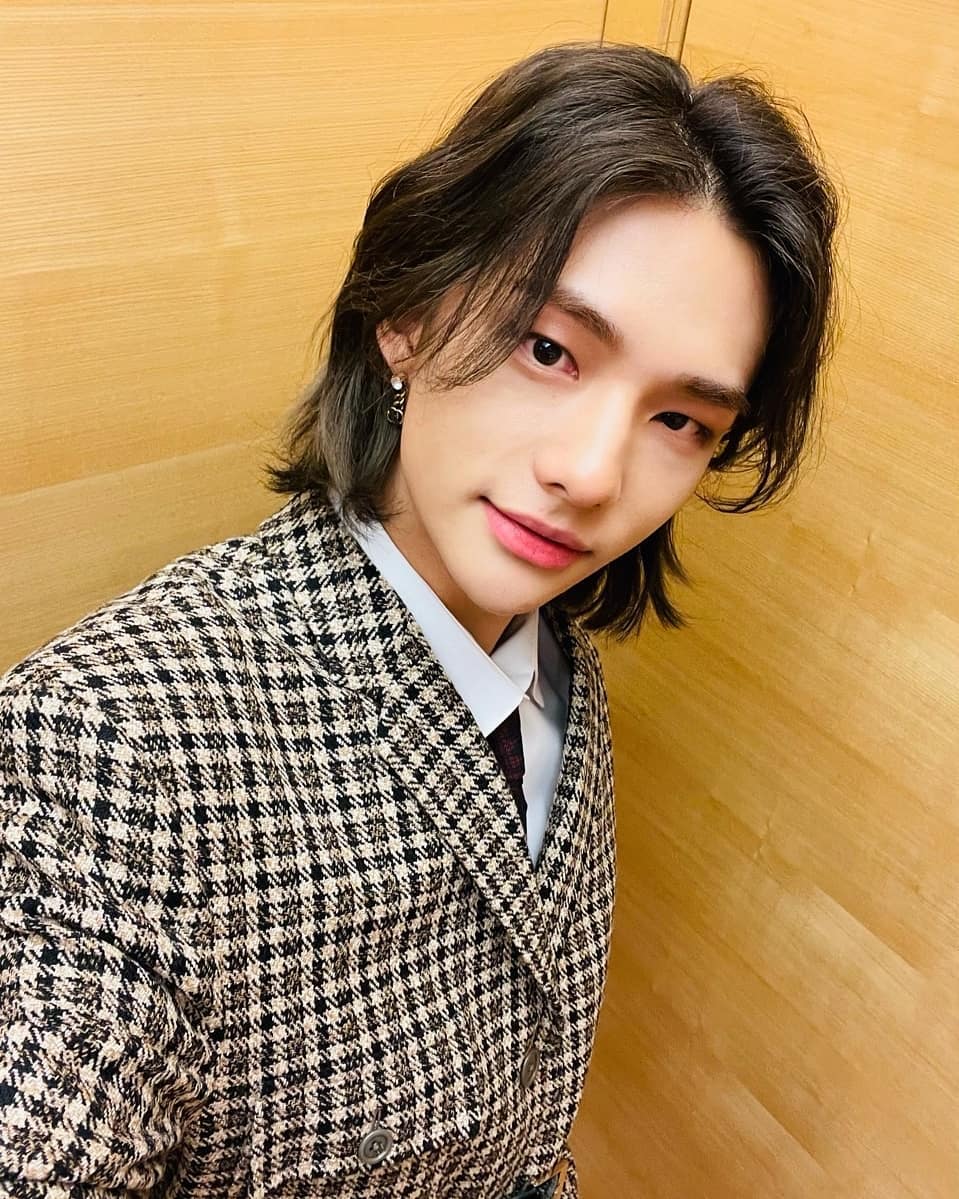 jansrubyjane's tweet photo. Спасибо конечно Jyp что дали шанс познакомиться с такими талантливыми людьми..Но заявления явно было лишним..Как по мне Хенджин один из самых талантливых айдолов в кпоп индустрие #HyunjinWeLoveYou #Hyunjinbestboy #straykids #HyunjinWeLoveYou https://t.co/izXlNtQmai