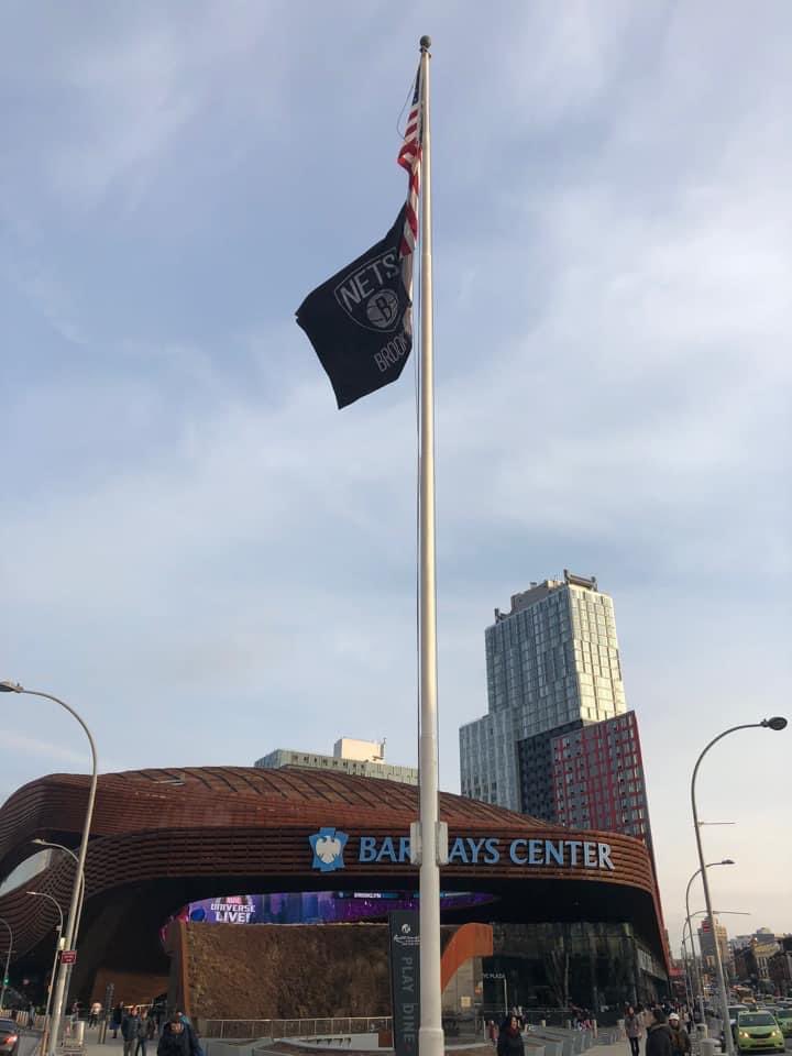 If you have ever been to a Brooklyn Nets game at Barclays you may have walked right by a great piece of baseball history without even knowing it. The flagpole outside the arena once stood at Ebbets Field. Photo: Tdorante and Stephen Johnston https://t.co/Bcdy9RLobk