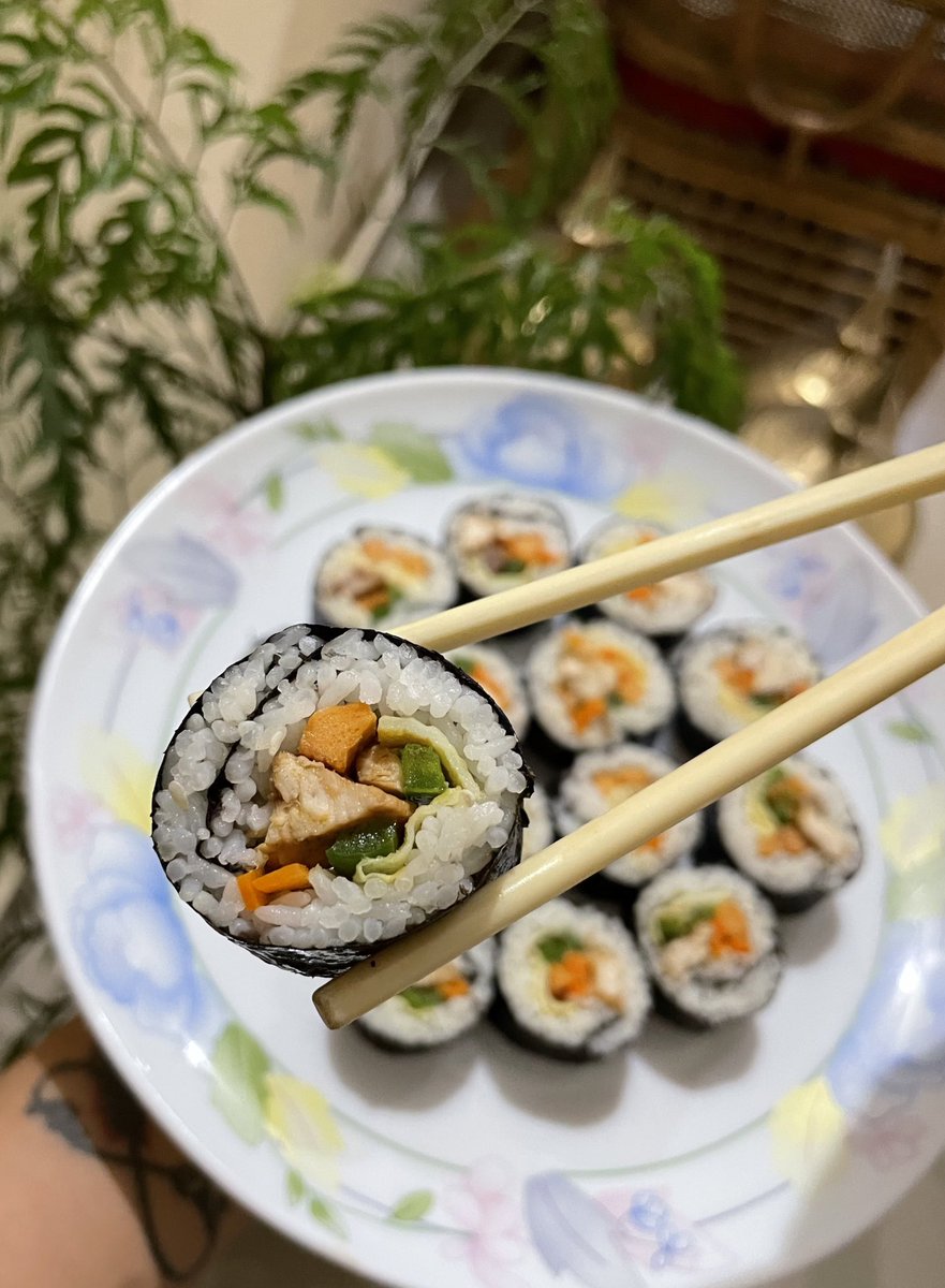 boowoo06's tweet image. My first attempt in making Gimbaps! 🥢

Also got the short grain rice “Kon Joha”from Manxho @Pithubar_Farms 
#gimbap #homemade #foodforthought #koreansushiroll