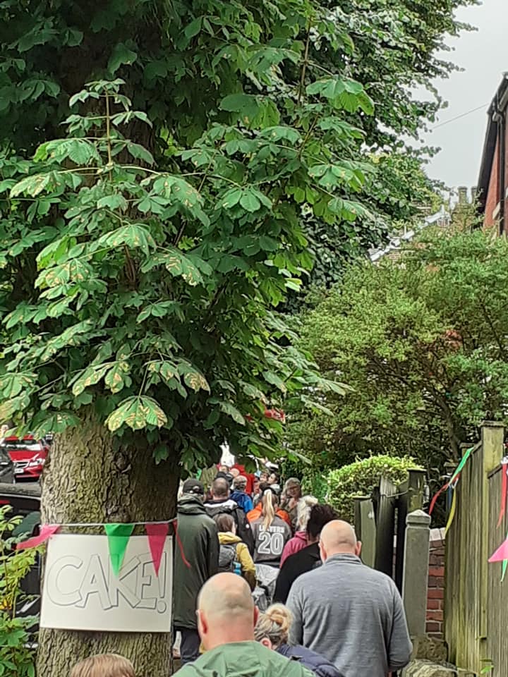 Sarah D 🌱 📚🐝🦉🌳 tweet media