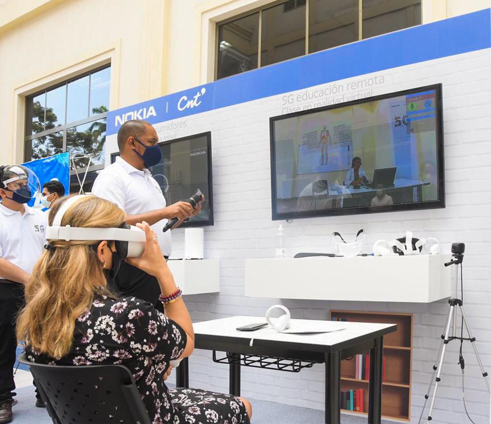Una de las áreas donde se puede aplicar la tecnología 5G es en la educación remota. Su capacidad permite que los alumnos visualicen, a través de herramientas como la realidad aumentada, los elementos didácticos utilizados por el docente e interactúen en tiempo real. #CNTNokia5G