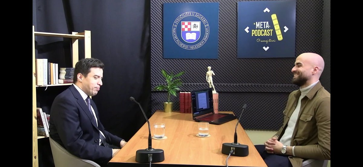 MetaPodcast4's tweet image. youtu.be/pTuYOJbd4-U
Nagovor na filozofiju, 
O ruskoj i europskoj religioznosti,
O Kranjčeviću, Dostojevskom i Camusu, ponešto o Gadameru i Heideggeru, 
O kartezijanskoj slici svijeta... 
Sjajni Daniel Miščin