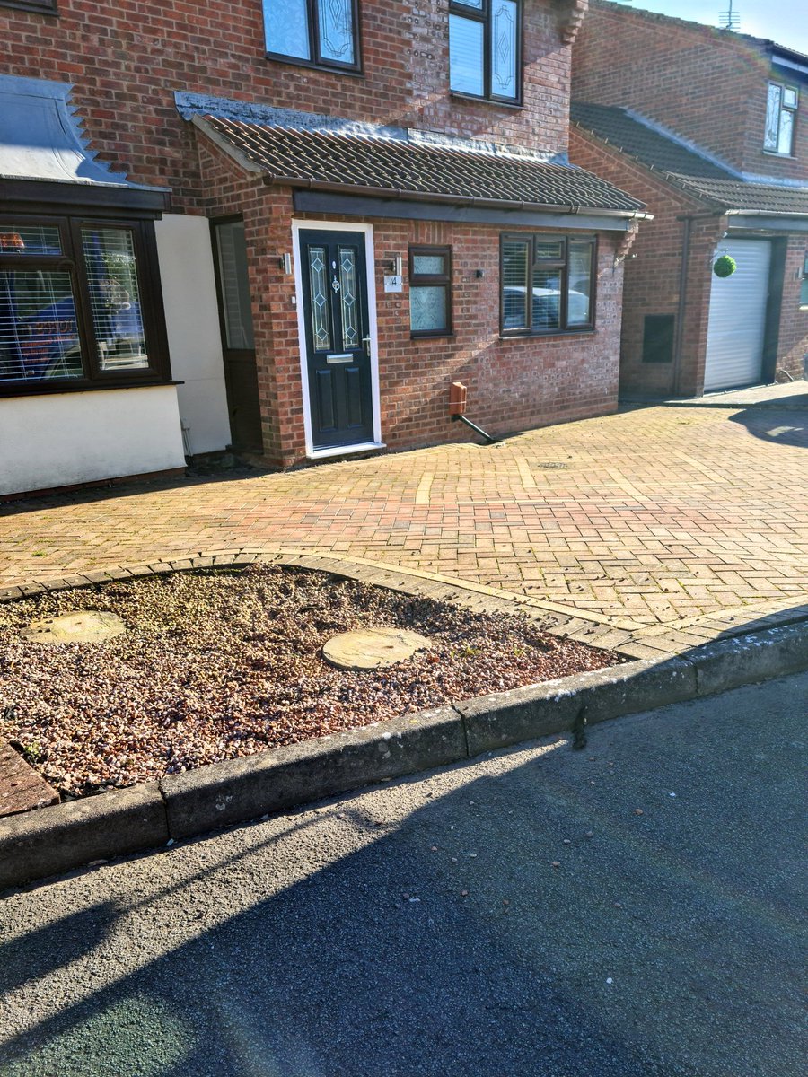 CarlPenrose's tweet photo. #Oswestry #Tarmac #Driveways #Paving #Highwaysapproved another driveway transformed in Oswestry, old block paving taken up, access was widened for better parking and basecourse tarmac laid with some lovely wearing course tarmac on top! Customers love their new driveway π€© https://t.co/XcoxB8UUNH