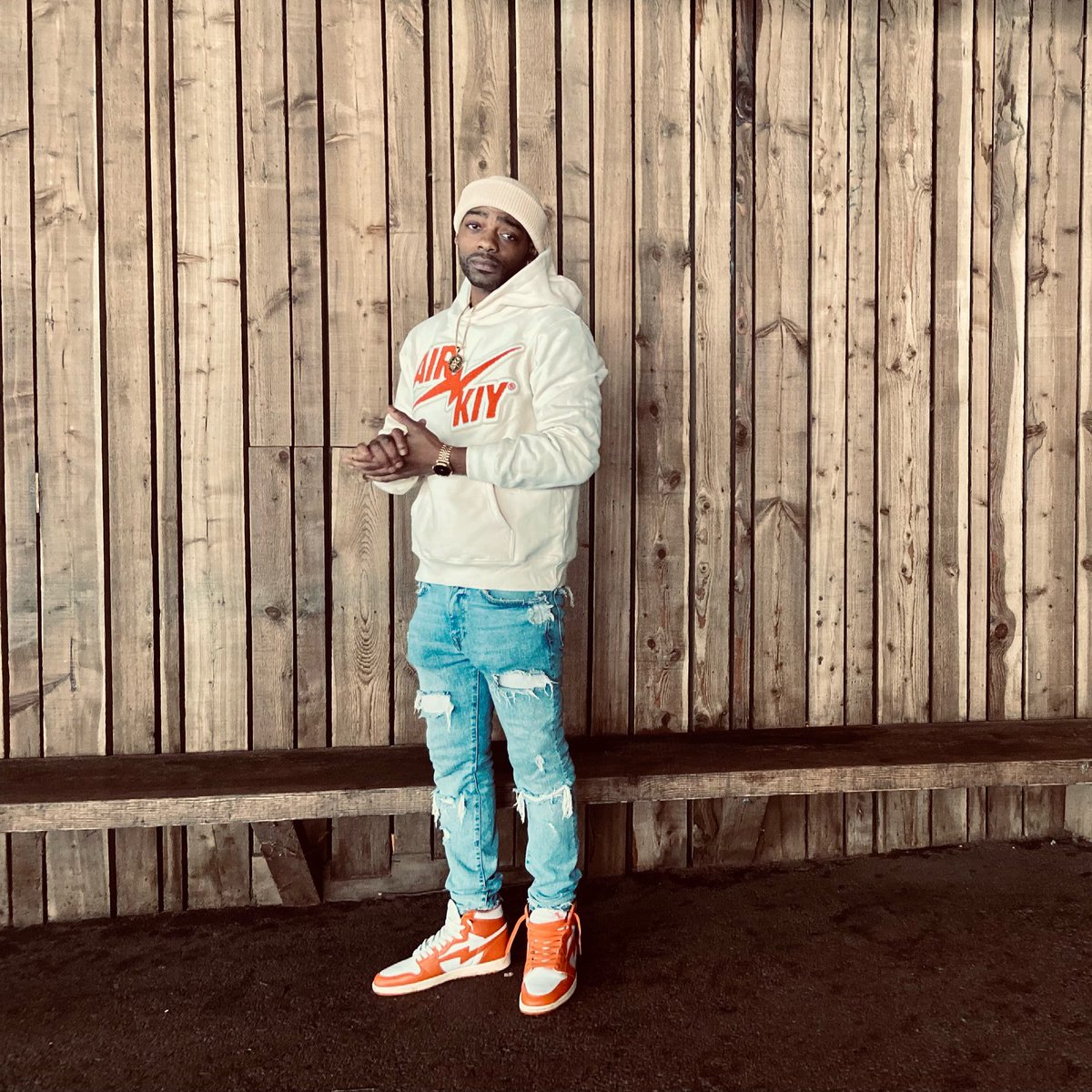 QuannY0's tweet photo. Restoring them feelings .... ⚡️
Client Services : @coolboyq__
Photo Cred : @evan_wimberly_
Hat 👇🏾
@officialburgundylw 🌵🌵
kickz & Hoodie 👇🏾
@kool.kiy @davidweeksnyc @revesparis @air.kiy ⚡️⚡️
🗣 Stop playing wit me !
#ThisisQ #WordPlay #LoveisLove #QLanez #kickzBrewz https://t.co/gzoAVXeOdn