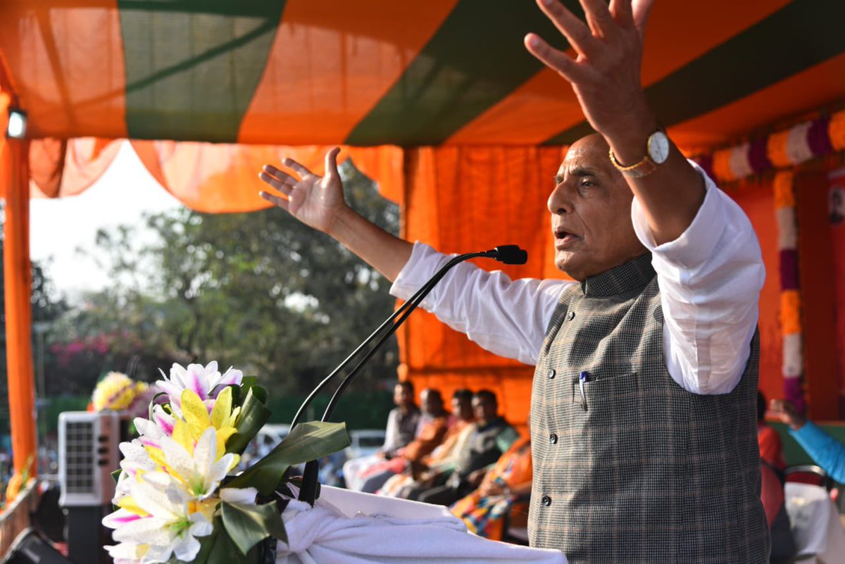 RajnathSingh_in's tweet photo. Raksha Mantri Shri @rajnathsingh at a public meeting in Balurghat, West Bengal today. https://t.co/Ad1ywoTgjN
