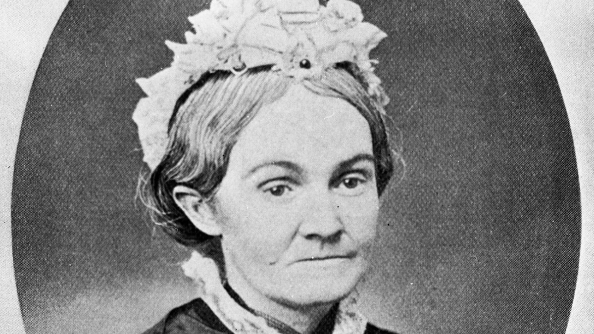 VanceBirthplace's tweet image. In the battle over hairstyles, these Vances definitely favor the #centerpart. Harriette Espy Vance rocked the look throughout her life, while Mira, Charles, &amp;amp; Thomas Vance also sported the hairstyle in the later decades of the 1800s. 

📸:NC Archives