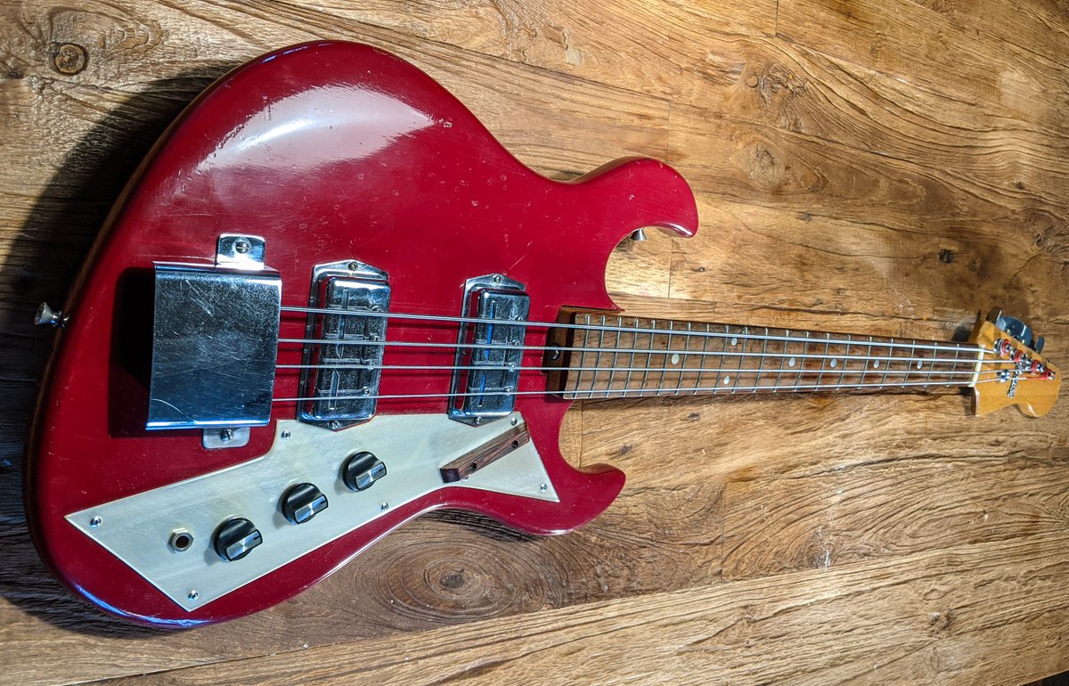 Ibanez ベース Reverb on X