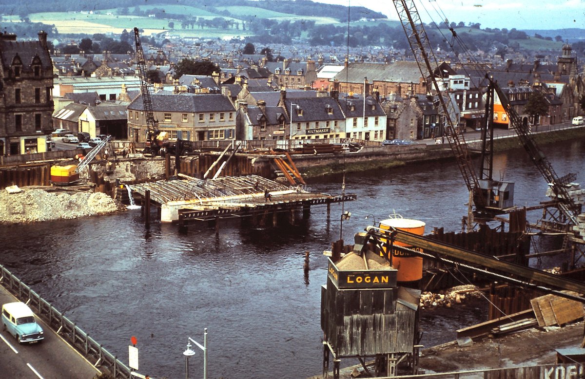 HighlandHistory's tweet image. Ness Bridge #Inverness, under construction, September 1960

[photo: Wiliam J. Bethune]