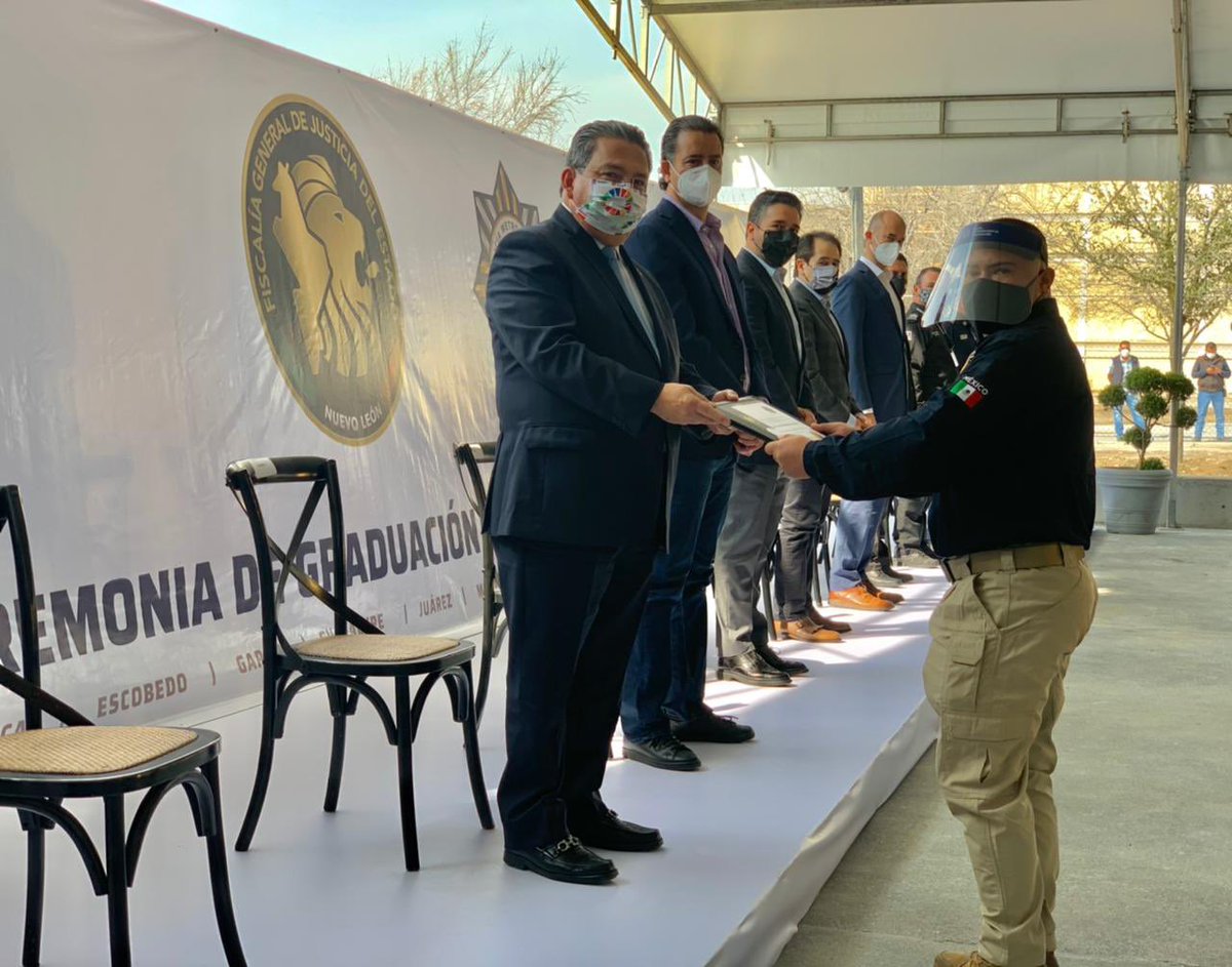 gob_Escobedo's tweet photo. Graduación de la Policía Municipal de Investigación  👮🏻‍♀️
.
.
#Escobedo #PoliciaDeInvestigacion https://t.co/hAGQ091gLg