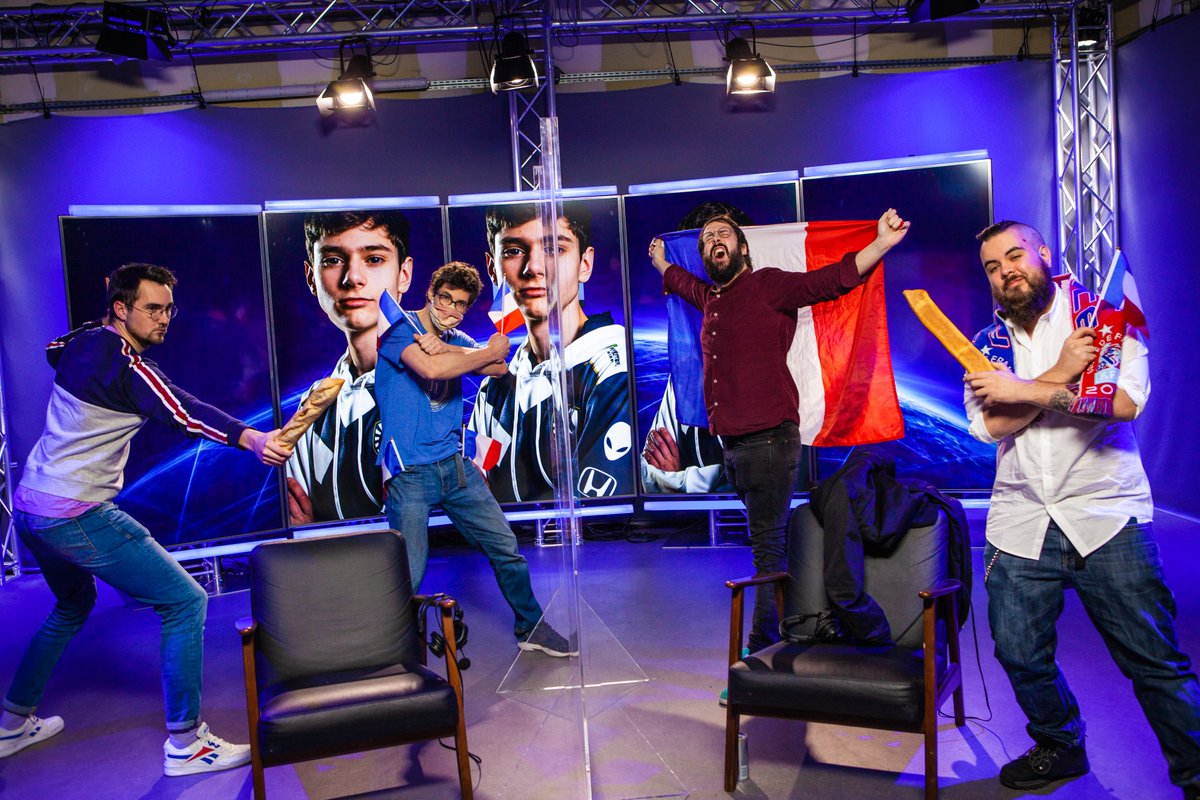 OGaming_TV's tweet image. Toute la France derrière @Clem_sc2  🇨🇵🥖 twitch.tv/OGamingSC2