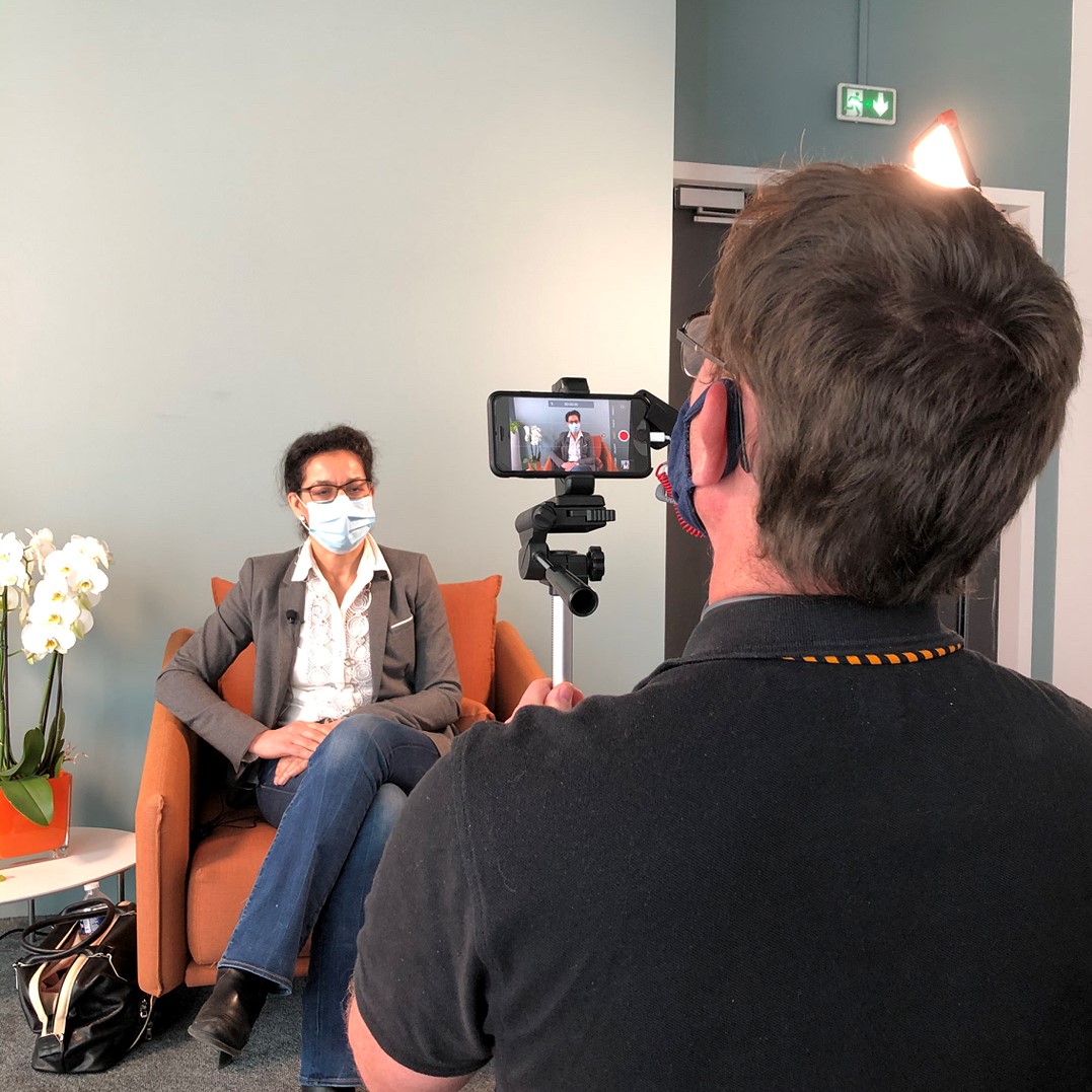 OrangeAuRA's tweet photo. 👩 Hier, les #FemmesEntrepreneuses accompagnées par @OrangeAuRA pour cette 3° saison ont expliqué leur concept devant la caméra. 📹
16 concepts très différents à découvrir bientôt via nos capsules vidéo de présentation sur Twitter et Facebook. https://t.co/rsqIOUDDyq