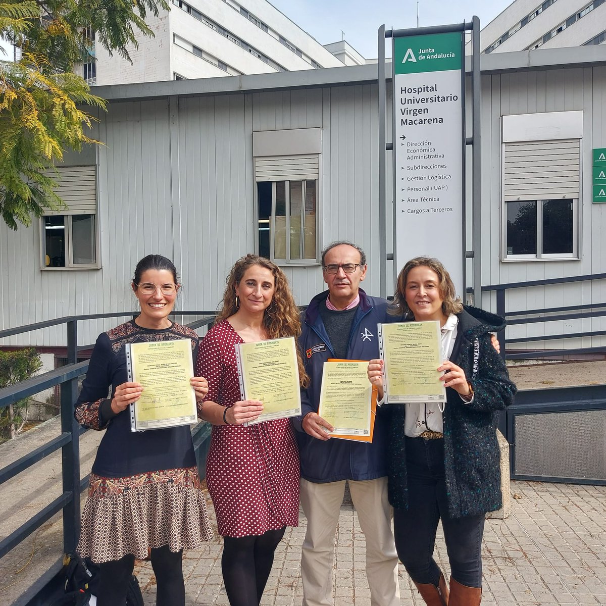 Hoy han consolidado su plaza cuatro compañeros de nuestra UGC. Magníficos profesionales todos. Día para celebrar 🎉🎉 <a href="/HUVMacarena/">Hospital Virgen Macarena</a>