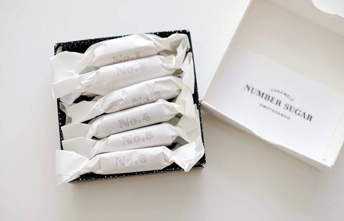 mapooo_t's tweet image. ＼おすすめスイーツ／

NUMBER SUGARのキャラメル！
ひとつ食べるだけで幸せ広がる〜
ナンバーごとに味が違ってて、
たくさん種類があって選ぶのもたのしい。
しかもひとつ108円でとってもお手頃🥺ちょっとしたプレゼントにもおすすめ。
今は期間限定でオンラインショップもあるみたいです！