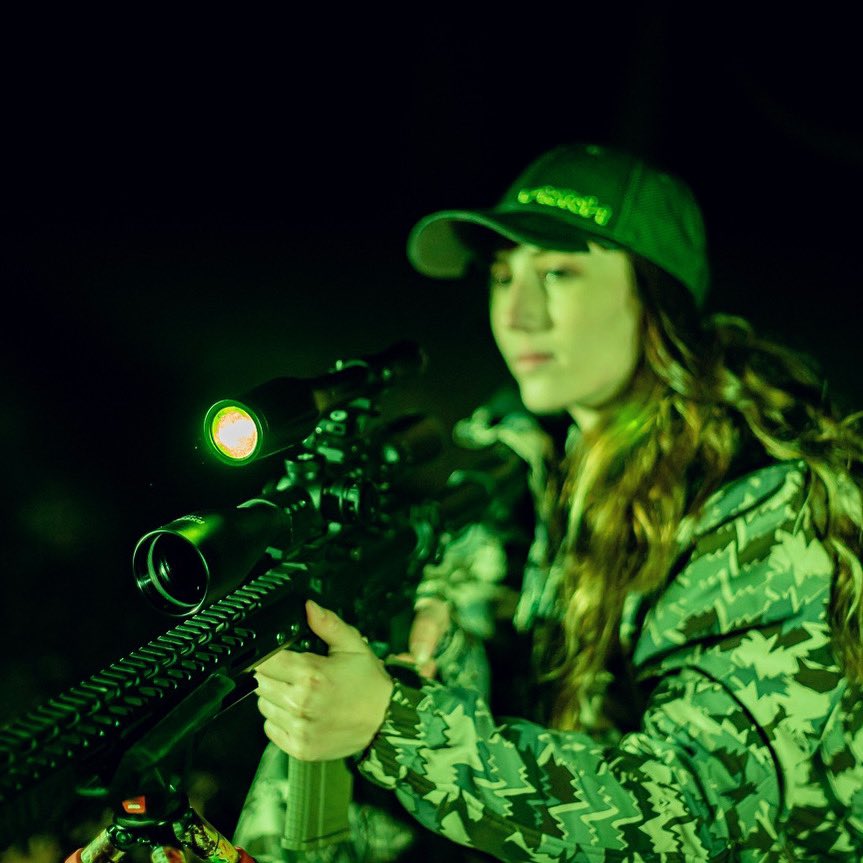 OpticalDynamics's tweet image. Plays well in the dark. 
The OD40 with mount is a coyote slaying combo with your favorite rifle platform. 
#opticaldynamics #od25 #od40 #od50 #exudeseries #tacticalgear #coyotehunting #predatorhunting #hoghunting #flashlight #huntinglife #nighthunting