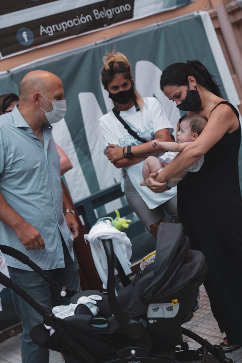 El reencuentro con los lugares que nos vieron crecer siempre es emocionante. Ayer visité <a href="/fceuba/">En la FCE-UBA</a>, mi segunda casa. Felicitaciones a los voluntarios y voluntarias de <a href="/ubaenaccion/">UBAenAccion</a> que durante todo el año asistieron a las familias que más necesitaban una mano. #OrgulloUBA