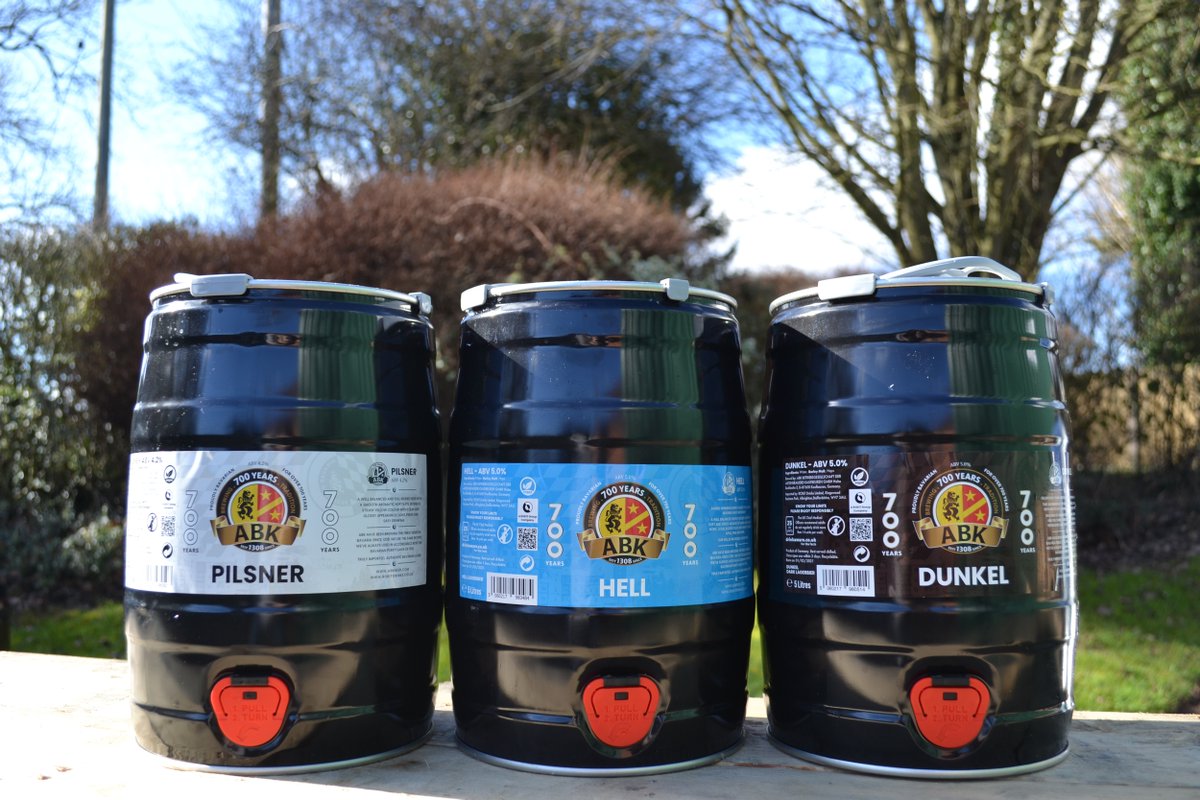 The blue sky is giving us serious beer garden vibes🙌
​
Sip on a draught pint of ABK from one of our mini kegs, close your eyes and image its 12th April and your having a pint down your local 🍺
​
​Buy online:
 shop.rokitdrinks.co.uk