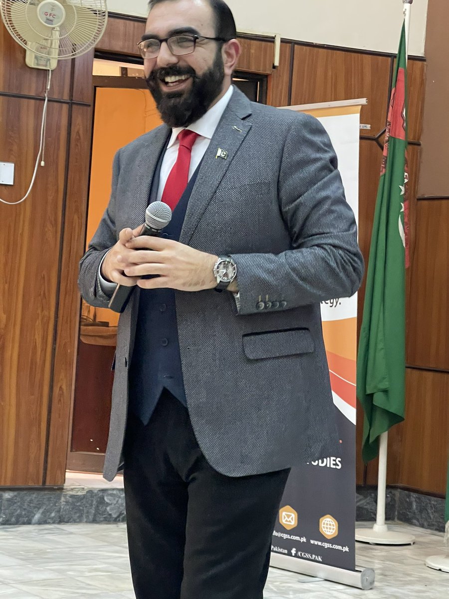 TariqKhattakPK's tweet photo. Had a blast in #PeshawarUniversity at #AreaStudyCenterPeshawar. Wonderful students. #5amwritersclub #CommunicationsSkills #Softskills #PersonalGrowth #PersonalityDevelopement https://t.co/511NrAHAd2