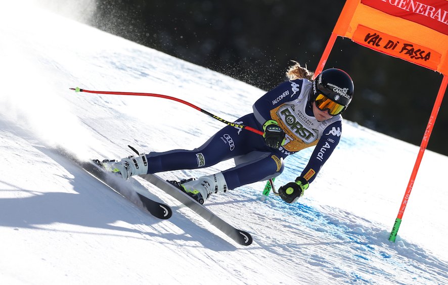 Esordio per la pista La VolatA di Skiarea Passo San Pellegrino <a href="/valdifassa/">Val di Fassa</a> con vittoria di Lara Gut-Behrami. Migliore italiana è la trentina Laura Pirovano: ottava bit.ly/37NInwY