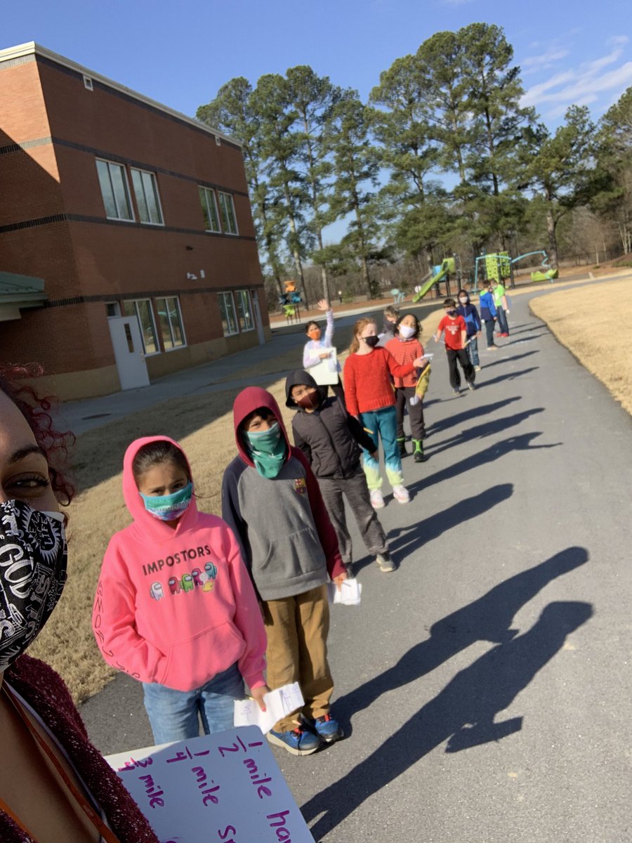 We took advantage of yesterday’s weather and completed our math assignment outside, masked up and socially distanced 🙌🏽🙌🏽🙌🏽 <a href="/LHECMES/">Lincoln HeightsECMES</a> #thirdgrade #myhappyplace