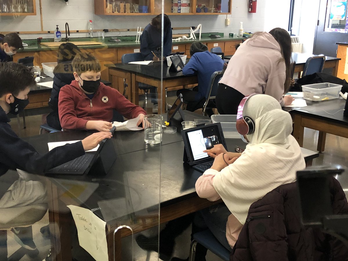 BonnellScience7's tweet photo. 7th grade scientists at Smith are exploring the density of a golf ball and whether it sinks or floats in water and salt water!  @SmithKnights @troyschools https://t.co/EztWTuFr4n