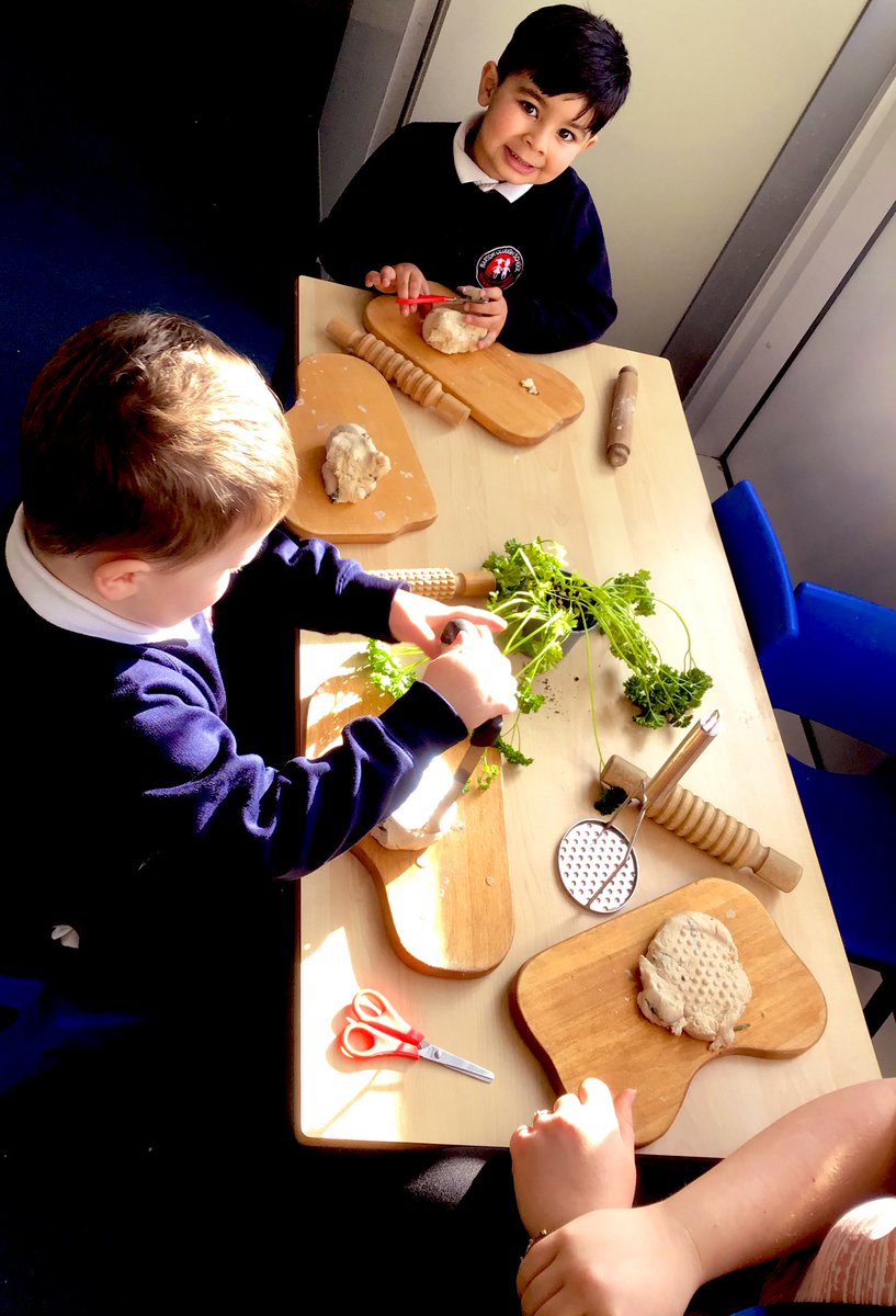 BartonCloughR's tweet photo. We have had fun developing our fine motor skills playing with play dough. We added herbs to create a sensory fun activity! We enjoyed exploring the different smells. #doughtastic #sensoryplay https://t.co/SYJO704mlF