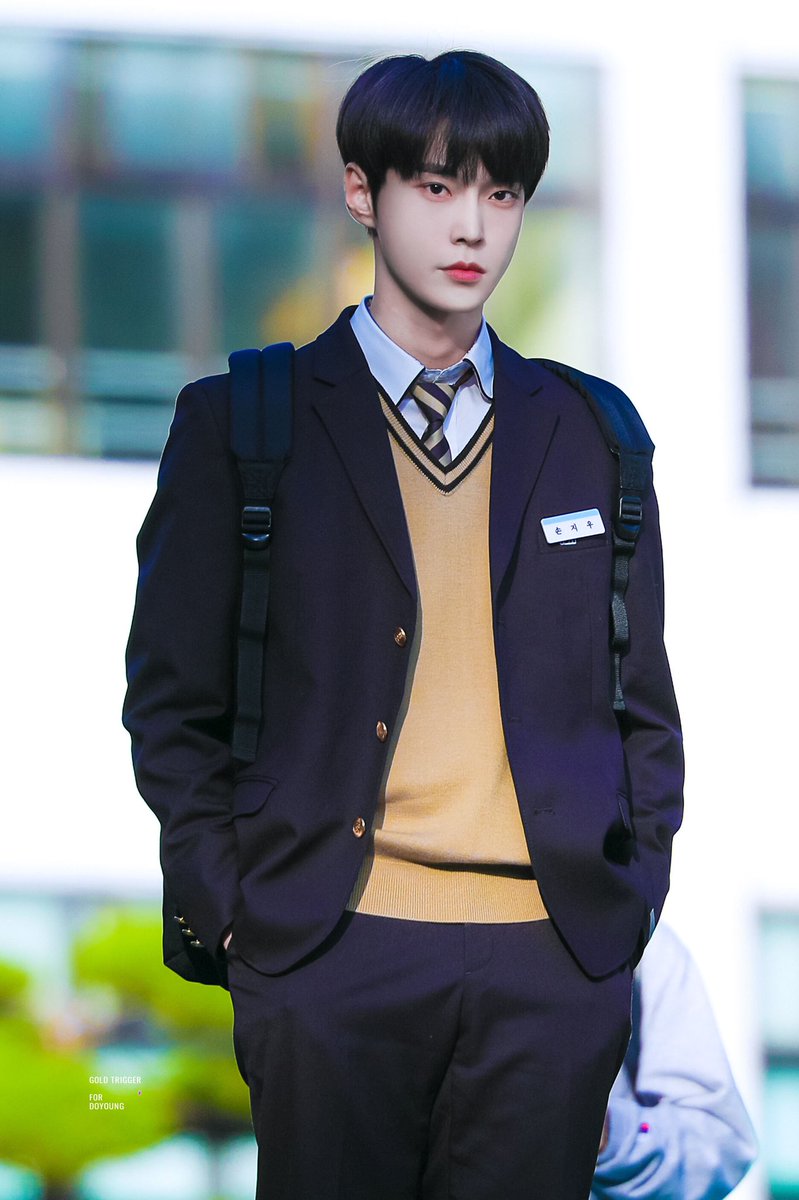 𝐠𝐨𝐥𝐝 𝐭𝐫𝐢𝐠𝐠𝐞𝐫 tweet media