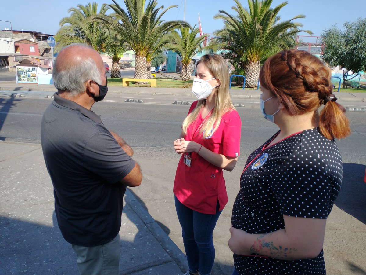 dideco_afta's tweet image. AHORA 👉 Un nuevo operativo en terreno, esta vez en la feria Prat de población O'Higgins, junto a #CMDS con toma de test PCR gratuitos y asistencia social a vecinos #MuniEnTerreno #Antofagasta