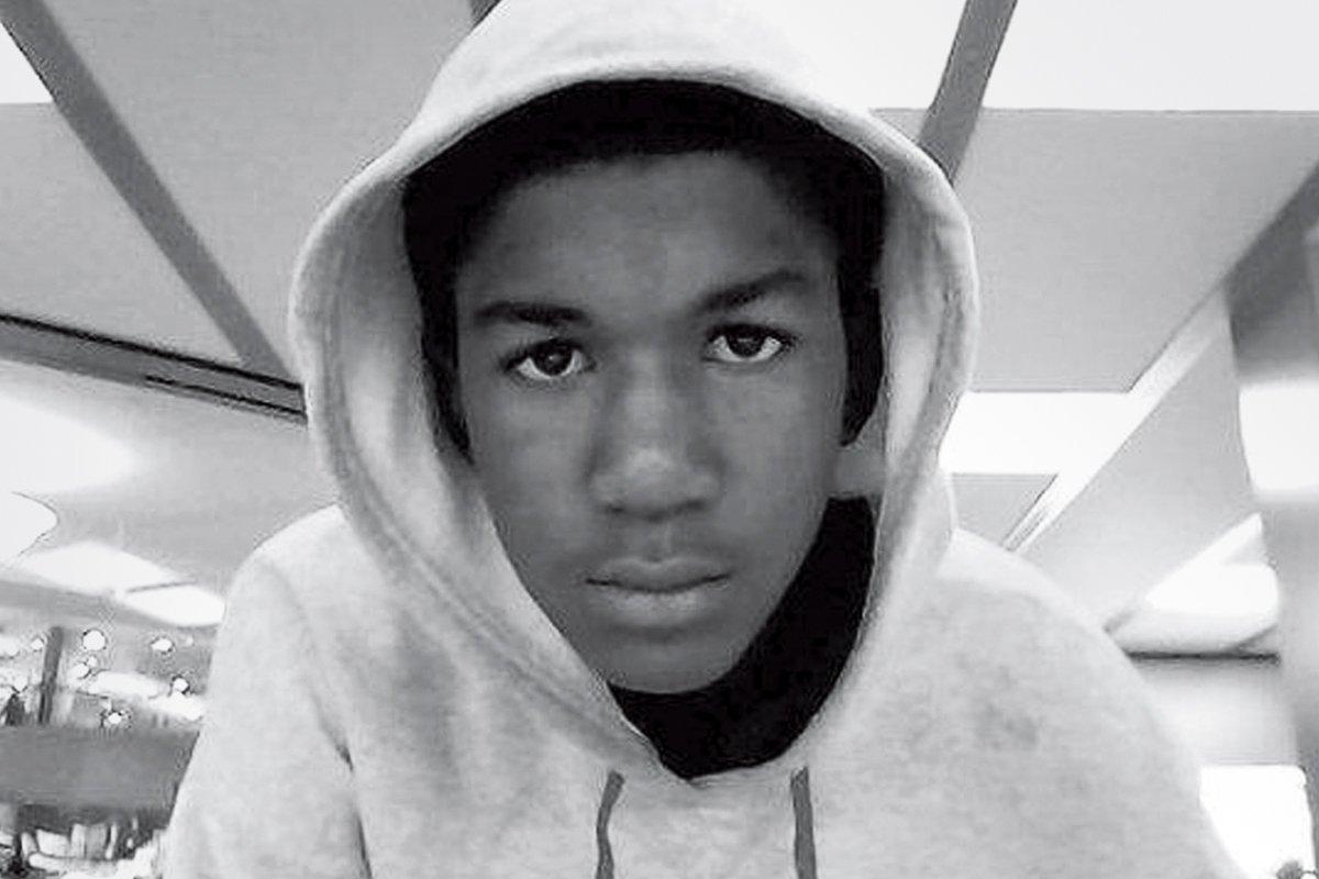 ajplus's tweet photo. #TrayvonMartin was killed 9 years ago today.

George Zimmerman chased, shot and killed him, telling police he looked "suspicious" and threatening. Zimmerman was acquitted under Florida's self-defense law.

Trayvon, 17, was walking back from a store with Skittles and iced tea. https://t.co/PYbWHYwXHI