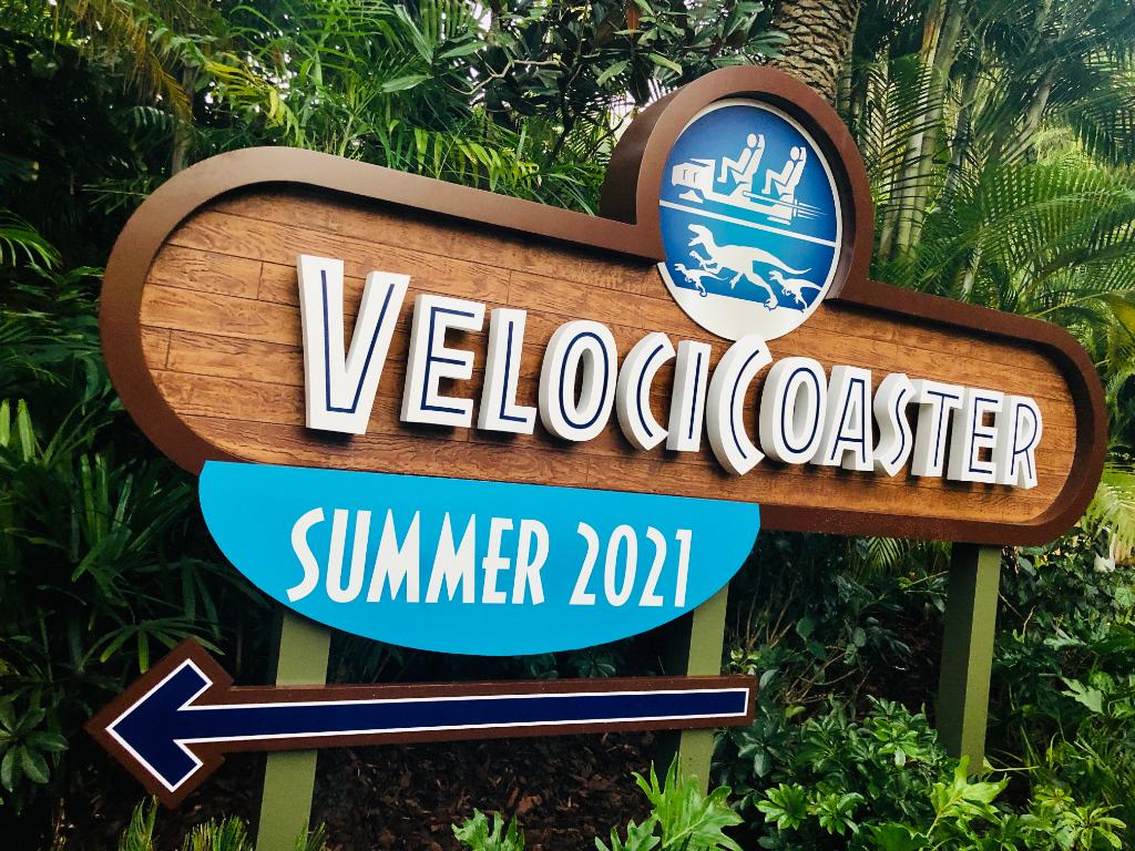 UniversalORL's tweet image. A new sign is a good sign, right? #VelociCoaster