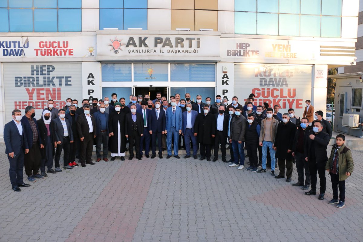 Şeyhanlılar Federasyonu Başkanı Mehmet Emin şeyhanlıoğlu, Genel Sekreter Murat Başyan ve Heyetleri İl Başkanımız <a href="/abdkirikci/">Abdurrahman KIRIKÇI</a>'ya Hayırlı Olsun Ziyaretinde Bulundular.

<a href="/RTErdogan/">Recep Tayyip Erdoğan</a> <a href="/erkankandemir/">Erkan Kandemir</a>