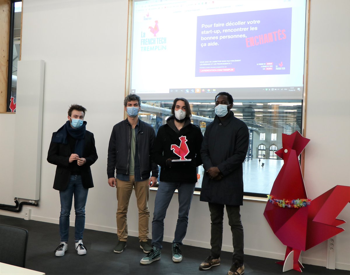 Le Totem : the place to be? 🤩 Coworking, meeting, espace à privatiser, mais aussi repère pour des pauses déj ! 🍕Nos lauréats #FrenchTechTremplin quimperois et brestois ont pu tester l'espace le temps d'un repas avec <a href="/LoizFily/">Loïz Fily</a> pour parler aventure entrepreneuriale ! #GoodVibes