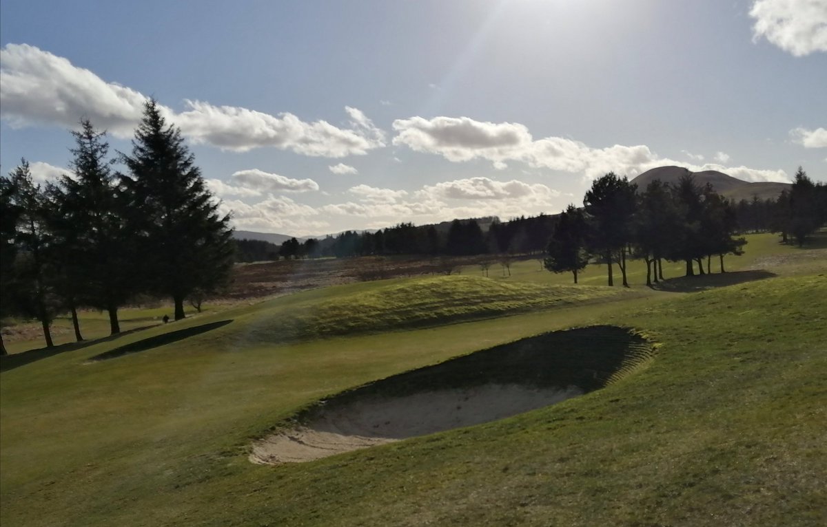 DuraBunker's tweet photo. Great to have another Scottish course on board @WestLintonGolf with @stufergusonmg leading works on the hallowed turf - looking forward to continuing the project over coming months @DuraBunker #syntheticbunkerfacea #Scotland #collaboration #flexibleworkingmodels https://t.co/buanCpBcjF