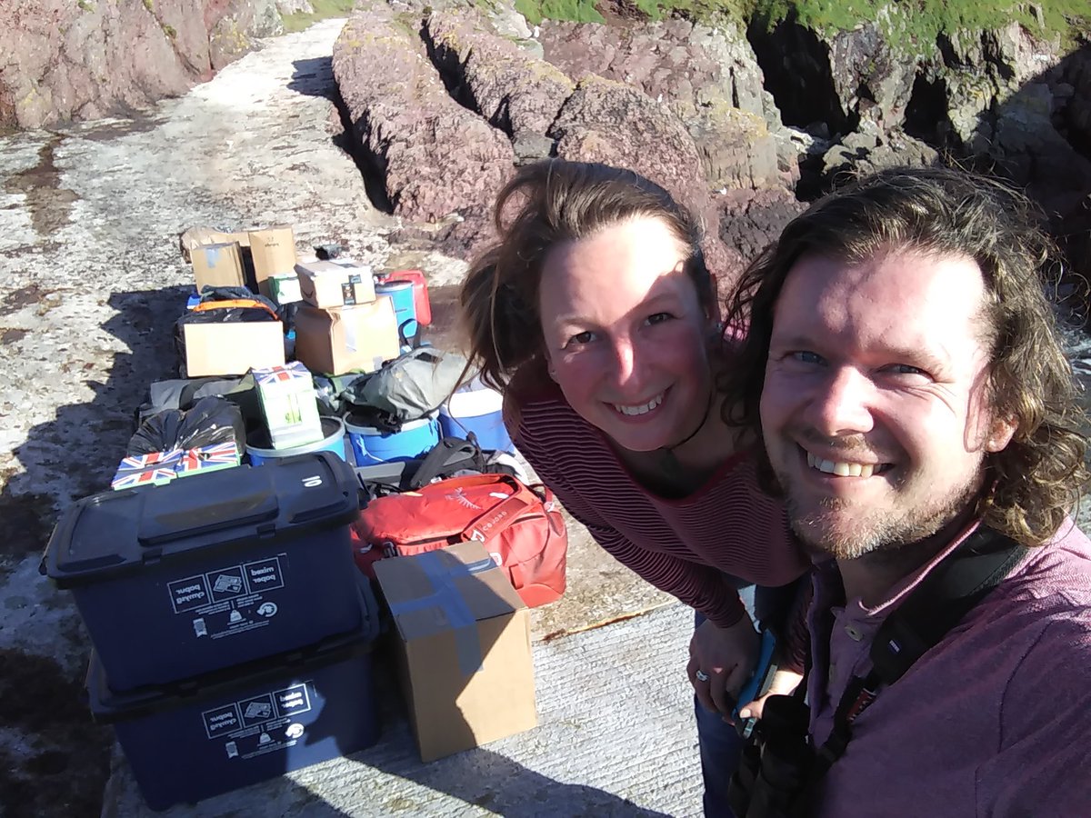 Skokholm Island tweet media