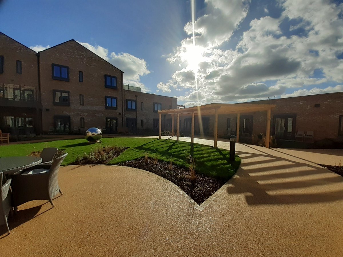 Mossdale Residence tweet media