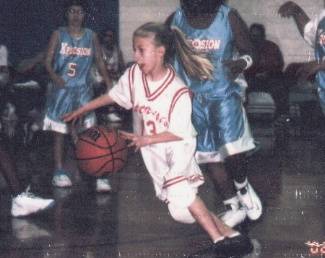AVCSSBasketball's tweet image. Youth Coaches do you have players that can dribble with both their right and left hands? If not, lots of Ball Handling drills will help develop your players dribbling skills. Check out this short post ow.ly/LhuN50DncMo
