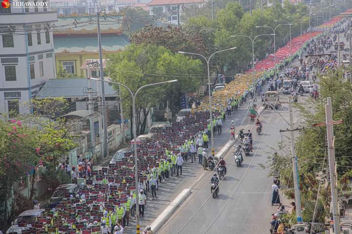 TTNwe4's tweet photo. Today Mandalay
#26FebCoup 
#WhatsHappingInMyanmar https://t.co/m5J6o8emi7