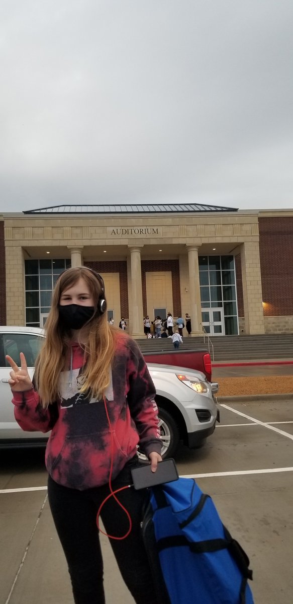 coach_moffatt's tweet photo. So excited for the @ProsperRogersMS Theater Productions Team and their UIL OAP competition today @RockHillHS. Wishing them and all of the teams well in their performances. Lindsay and her class have been working hard preparing their Lafayette #1. #GOPROSPER https://t.co/HZzEbJyQXH